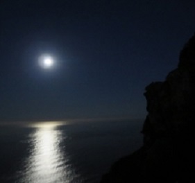 Lion’s Head: Hiking on Full Moon