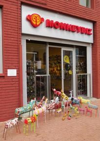 Monkeybiz Attracts World-Class Bead Artists