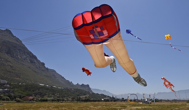 Cape Town International Kite Festival 26 – 27 October